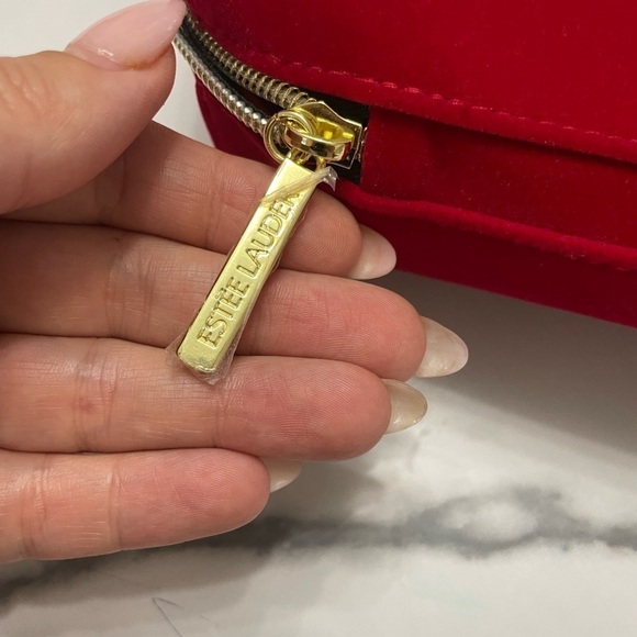 NEW Estee Lauder Red Faux Velvet Zip Cosmetic
Train Case Bag - Picture 2 of 4